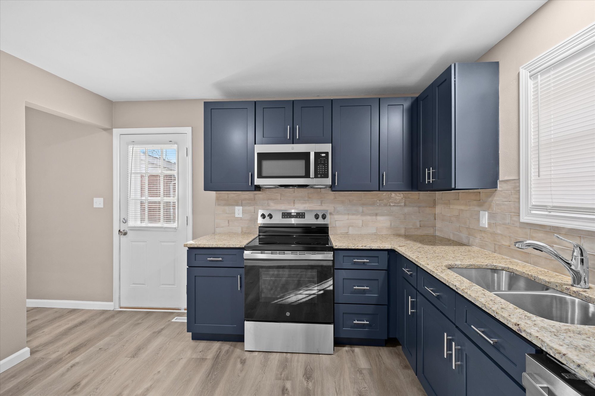 Property thumbnail image